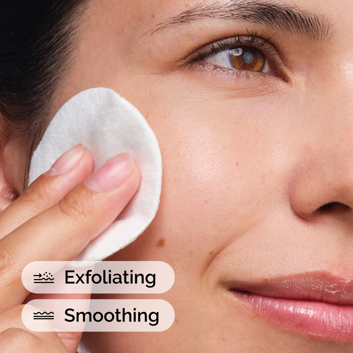 glycolic-acid-7-exfoliating-toner-d3 ord-glycolic-acid-exfoliating-toner-model-application-with-benefits.jpg