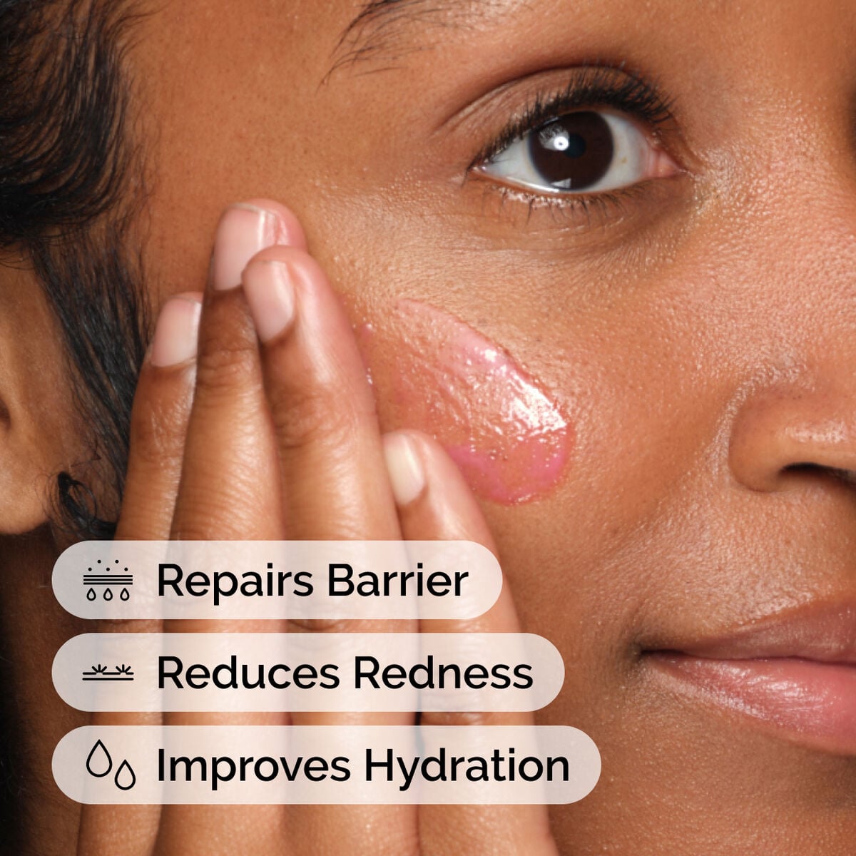 soothing-and-barrier-support-serum-n4 ord-soothing-barrier-support-serum-model-application-with-benefits.jpg